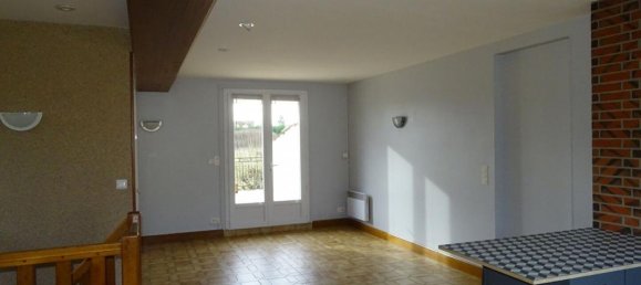 Edificio de 13 habitaciónes en Gien, France No. 241263 10