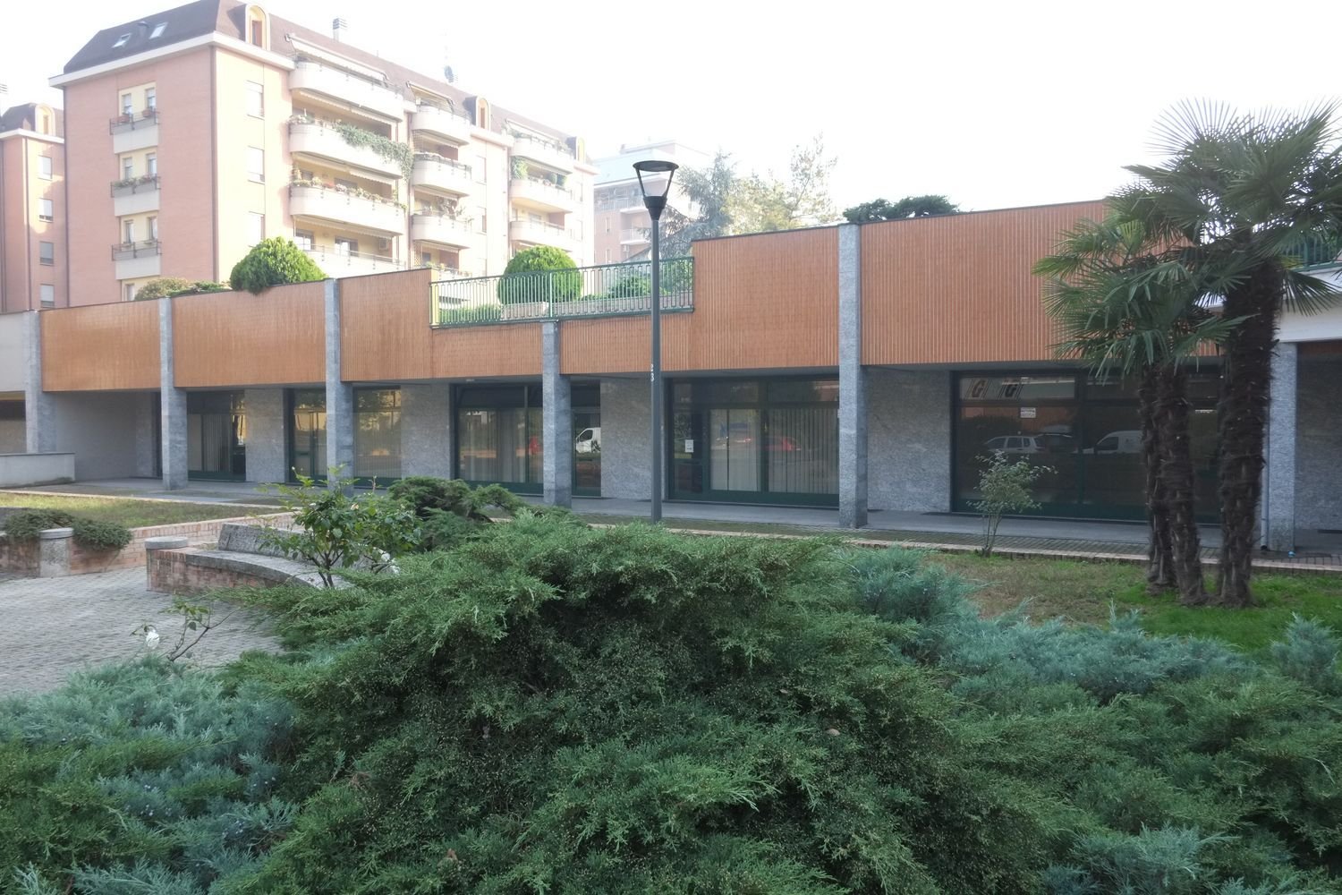 120m² Warehouse in Milan, Italy No. 241119