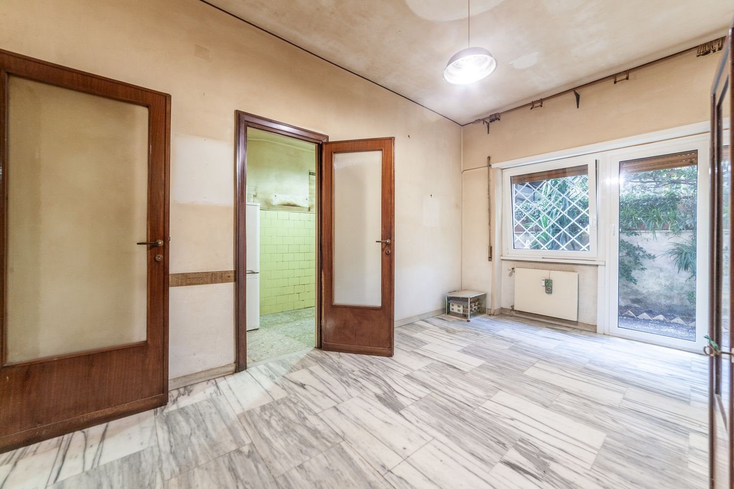 3غرفة شقة في Rome, Italy رقم 137756