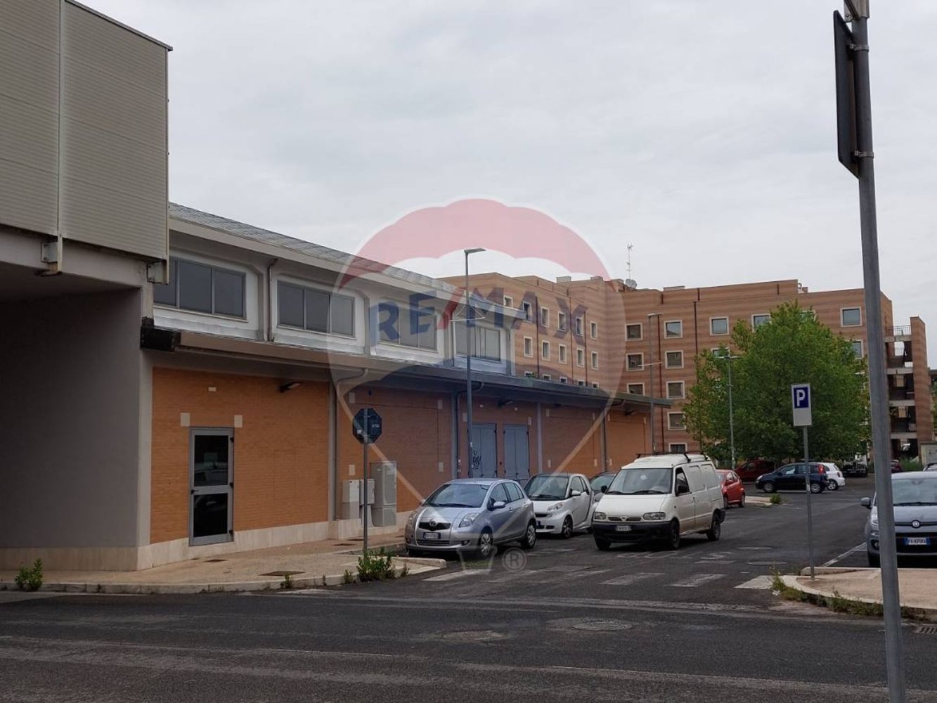  مكتب في Monterotondo, Italy 65متر مربع رقم 380132