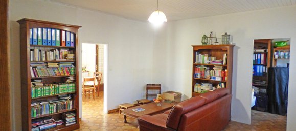 3 bedrooms House in Gagny, France No. 184398 2