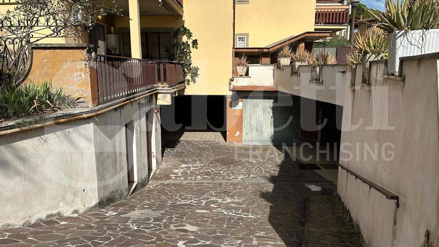 Гараж 35м² в Марино, Италия № 275477