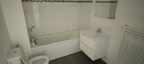 1 bedroom Apartment in Persan, France No. 183691 3