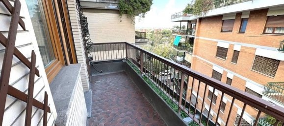 4 bedrooms Apartment in Rome, Italy No. 112403 40