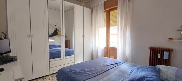 4-salle Appartement à Vignola, Italy No. 286315 5