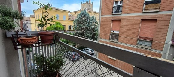 4-salle Appartement à Vignola, Italy No. 286315 9