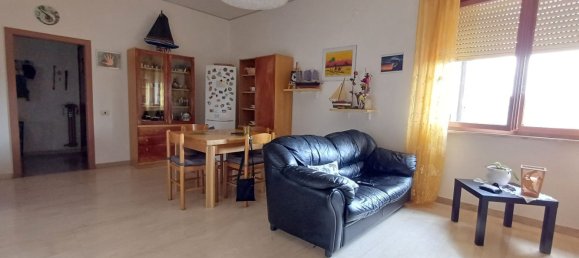 4-salle Appartement à Vignola, Italy No. 286315 2
