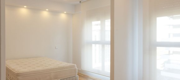 3 bedrooms Apartment in Madrid, Spain No. 178945 7