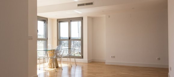 3 bedrooms Apartment in Madrid, Spain No. 178945 27