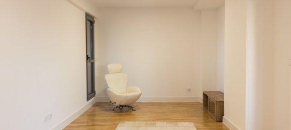 3 bedrooms Apartment in Madrid, Spain No. 178945 17