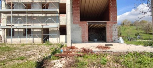 4-Zimmer Haus in Zugliano, Italy, Nr. 24175 7