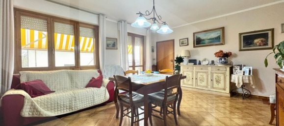 Квартира с 6 комнатами в Понсакко, Италия № 20646 2