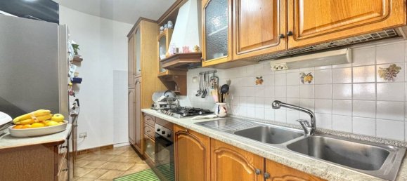 Квартира с 6 комнатами в Понсакко, Италия № 20646 7