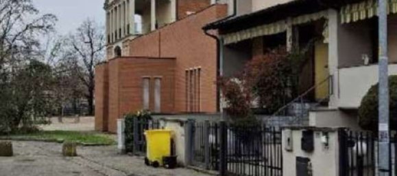 4 rooms House in Crema, Italy No. 313842 3
