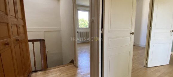 4 bedrooms House in Tours, France No. 72878 7