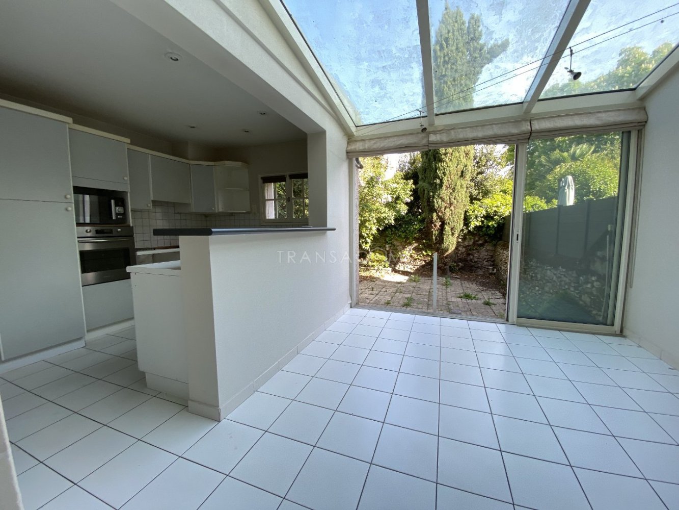 4 bedrooms House in Tours, France No. 72878