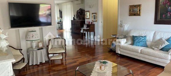 2 bedrooms Penthouse in Pesaro, Italy No. 196593 7