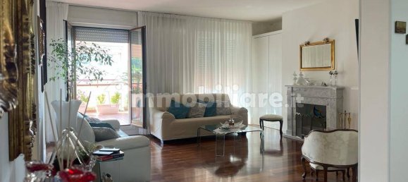 2 bedrooms Penthouse in Pesaro, Italy No. 196593 3