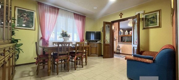 3 bedrooms House in Piombino Dese, Italy No. 291374 6