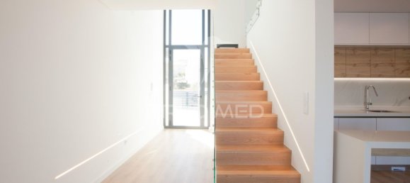 Villa de 4 dormitorios en Almada, Portugal No. 140015 6