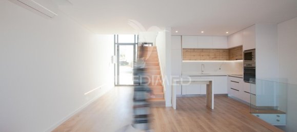 Villa de 4 dormitorios en Almada, Portugal No. 140015 14