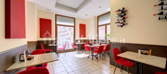 3 rooms Commercial property in Turin, Italy No. 211523 15