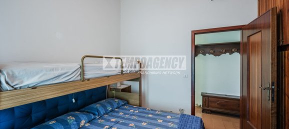 4 rooms House in Serramazzoni, Italy No. 372821 32