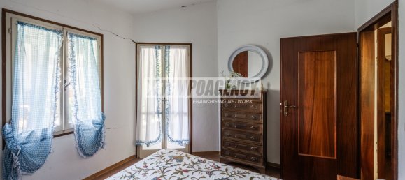 4 rooms House in Serramazzoni, Italy No. 372821 22