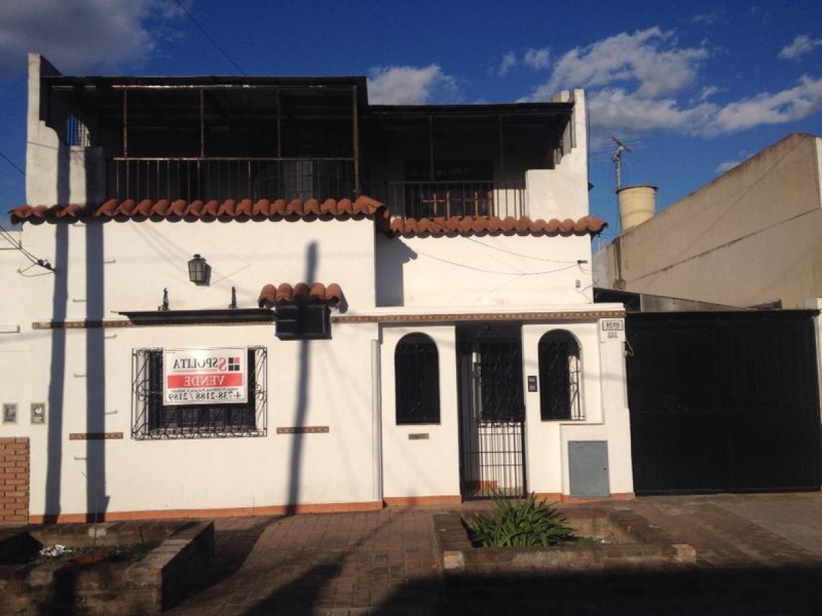 4 bedrooms House in General San Martin, Argentina No. 54504