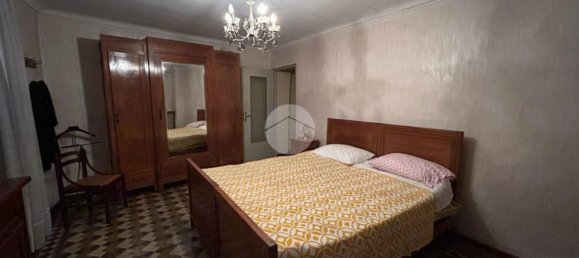 8 rooms House in Portacomaro, Italy No. 56155 7