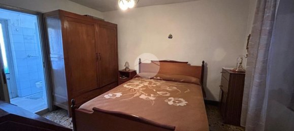 8 rooms House in Portacomaro, Italy No. 56155 17
