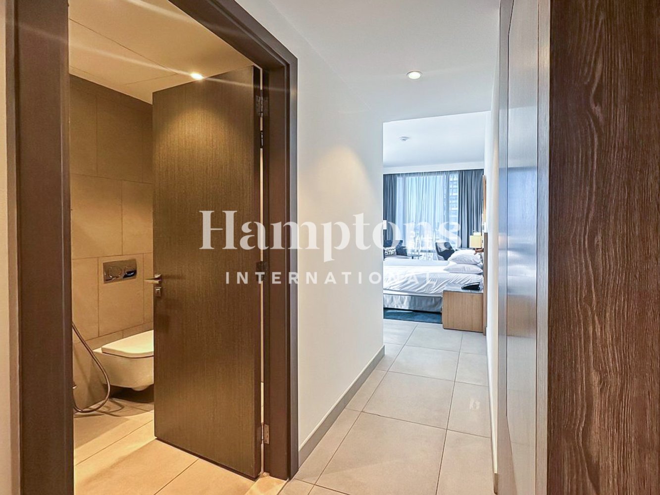 Студия в Джумейра Вилладж Серкл, ОАЭ № 123756