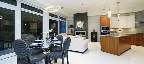 3 bedrooms House in British Columbia, Canada No. 209 3