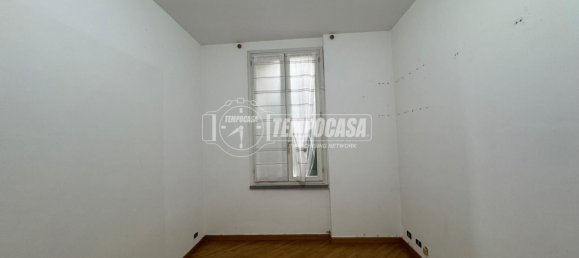 Apartamento de 3 dormitorios en Mirandola, Italy No. 192339 10