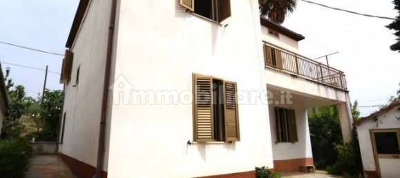 4 bedrooms Villa in Colonnella, Italy No. 123186 4