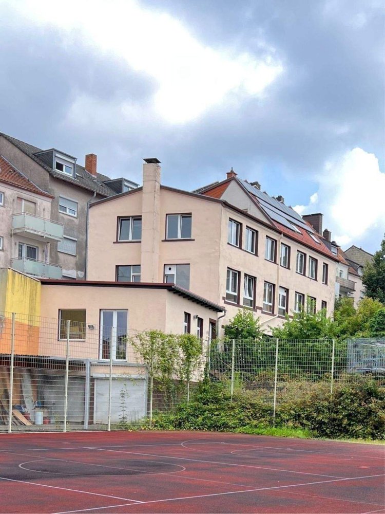 Edifício em Pirmasens, Germany 650 m² N.º 358379