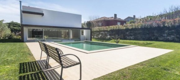 6 bedrooms Villa in Oeiras, Portugal No. 112523 2