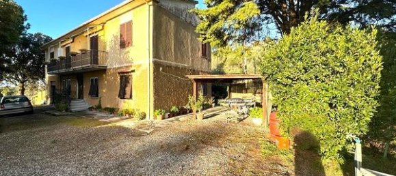 Дом с 10 комнатами в Казале Мариттимо, Италия № 221121 4