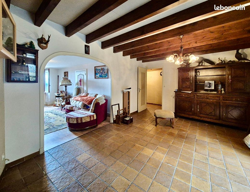 Casa T2 em Thiers, France N.º 198798