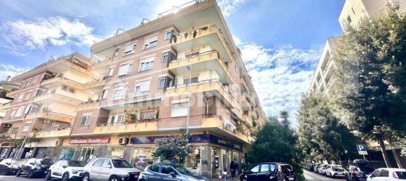2 Schlafzimmer Wohnung in Rome, Italy, Nr. 157377 17