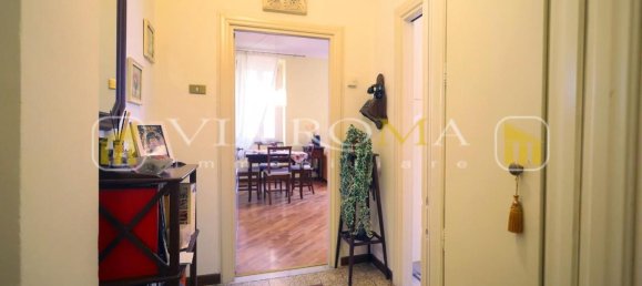 5 rooms Apartment in Lucca, Italy No. 117115 9