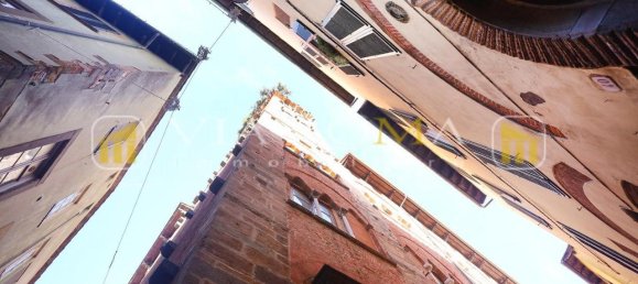 5 rooms Apartment in Lucca, Italy No. 117115 7