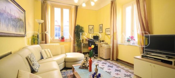 5 rooms Apartment in Lucca, Italy No. 117115 4