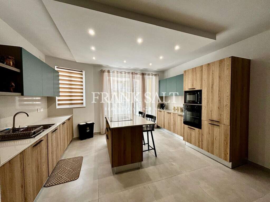 3 bedrooms Maisonette in Naxxar, Malta No. 5194