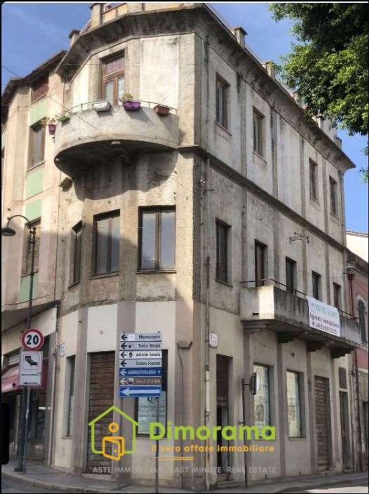 Коммерческая недвижимость 78м² в Сардиния, Италия № 241916