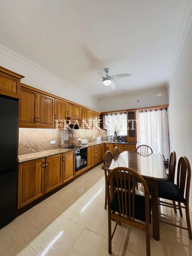 2 Schlafzimmer Maisonette-Wohnung in Marsaskala, Malta, Nr. 10954