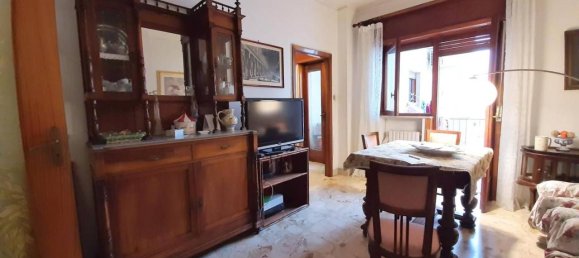 5 rooms Apartment in Taranto, Italy No. 147857 13