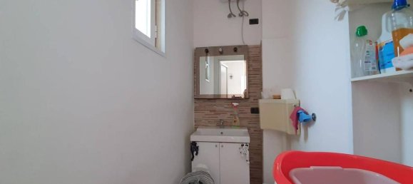 5 rooms Apartment in Taranto, Italy No. 147857 28