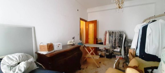 5 rooms Apartment in Taranto, Italy No. 147857 24