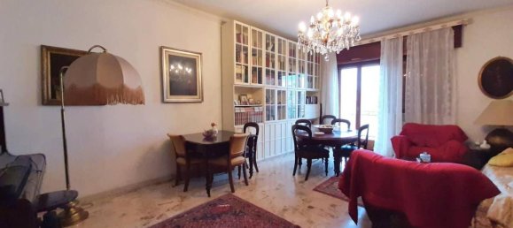 5 rooms Apartment in Taranto, Italy No. 147857 9